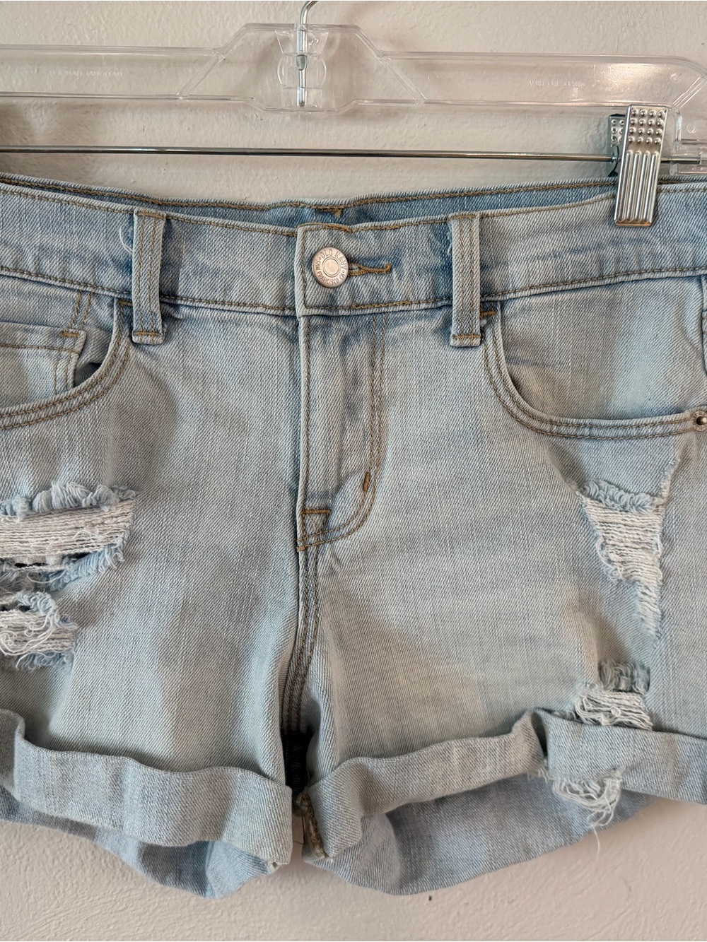 Old Navy Boyfriend Distressed Denim Shorts Light Wash Rolled Cuff Size 4